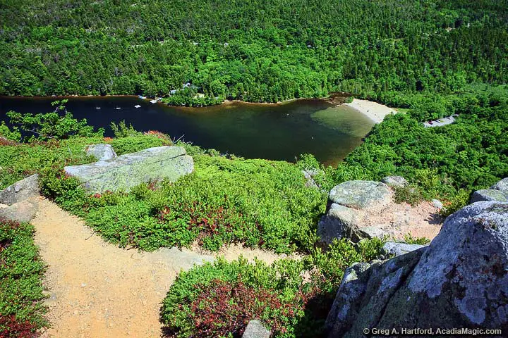 The view of Echo Lake from Beech Mountain Trail