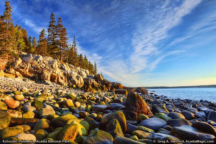 Landscape composition using converging lines